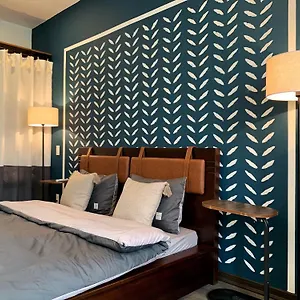 Отель Benzen Boutique Stays-1 Min To River, Дананг